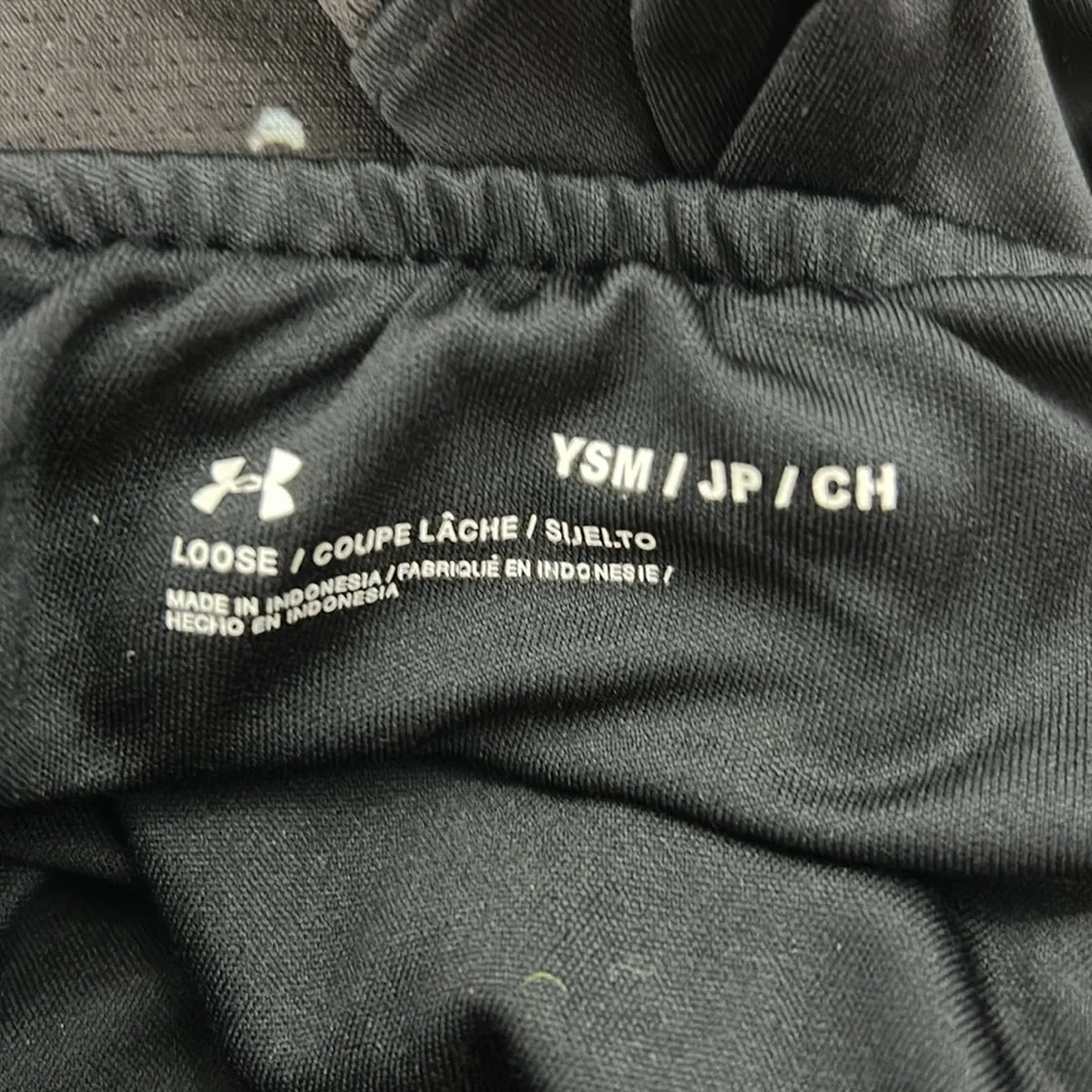 487.‎ Under Armour Kids Black and Purple Athletic Shorts (YSM)